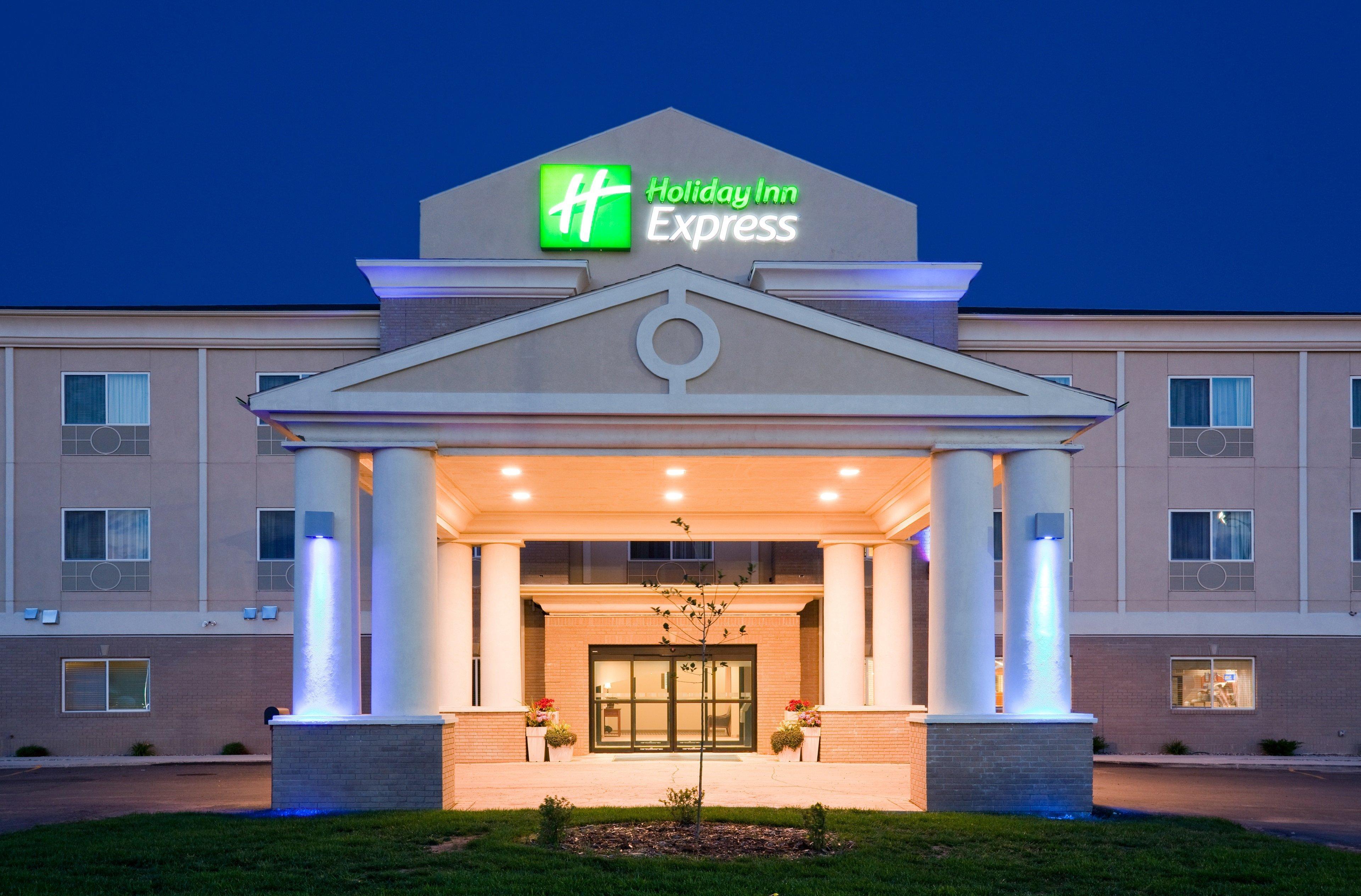 Holiday Inn Express Devils Lake By Ihg Exterior foto