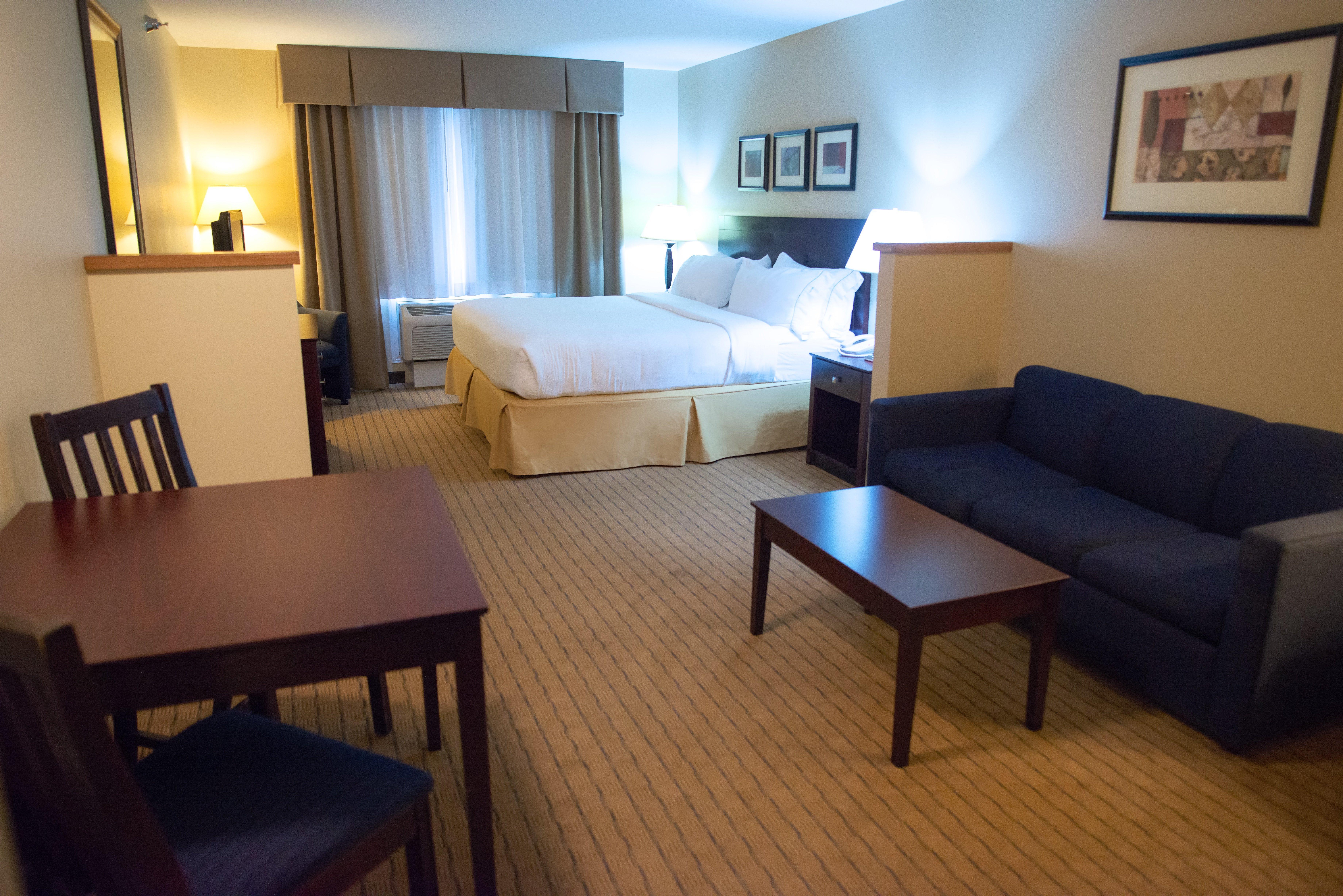 Holiday Inn Express Devils Lake By Ihg Exterior foto
