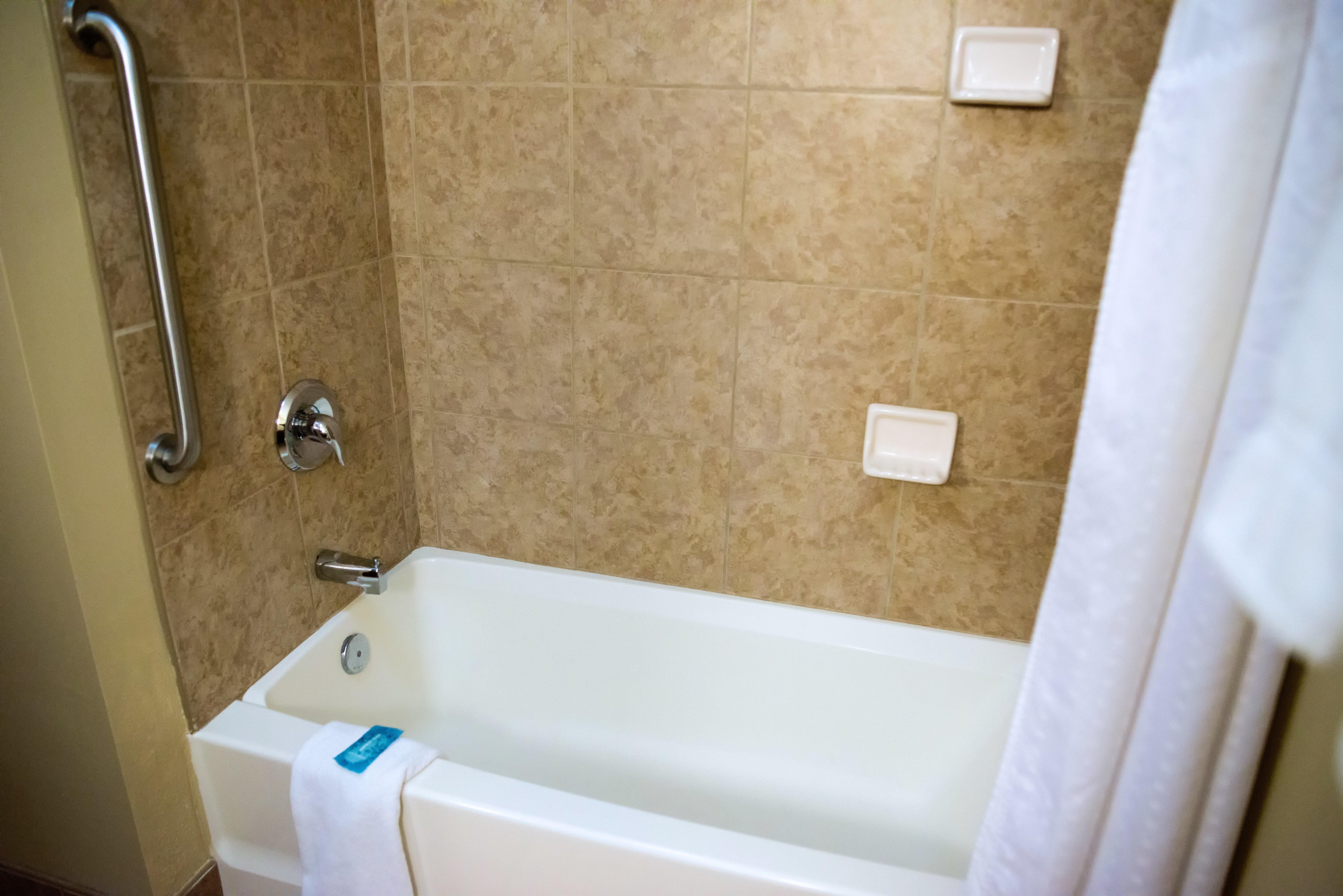 Holiday Inn Express Devils Lake By Ihg Exterior foto
